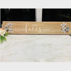 Love Lives Here Sign